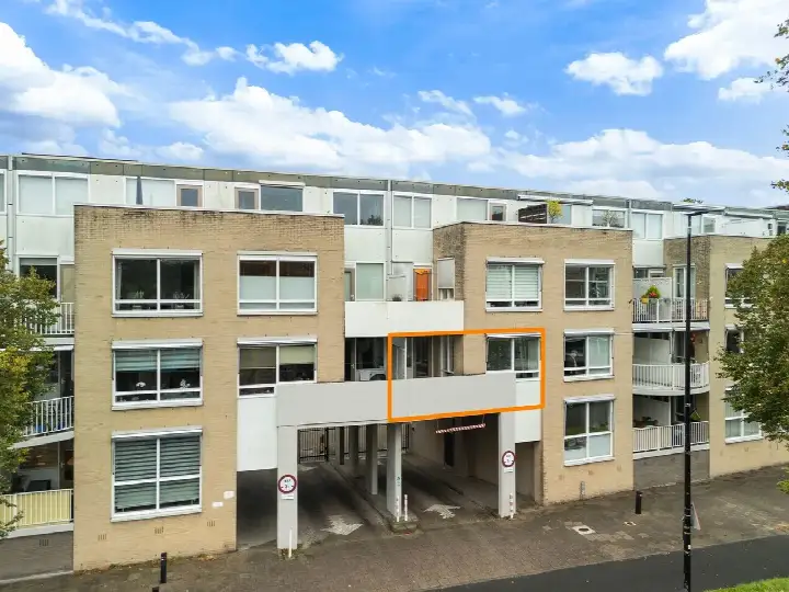 Apartment for sale: Montaubanstraat 79, Centrumschil-Zuid Zeist