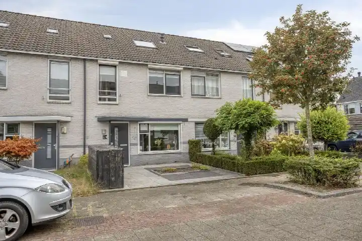 Tussenwoning te koop: Monte Christolaan 23, Gezonken Hoek Veenendaal