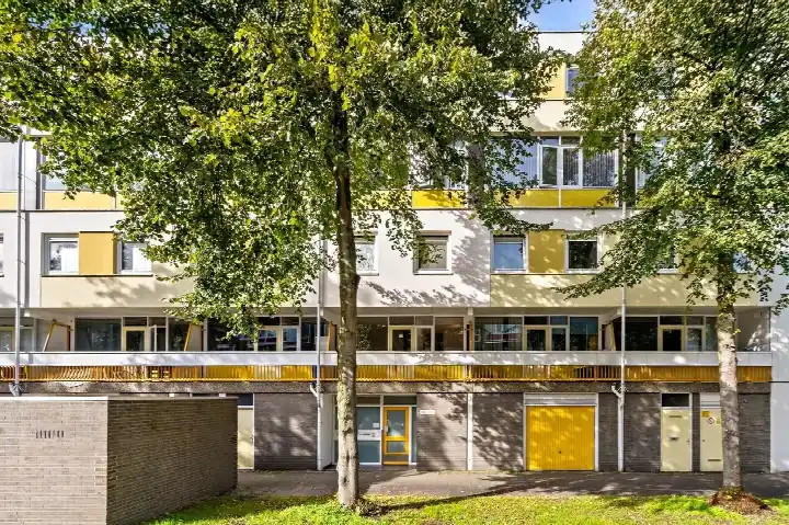 Appartement te koop: Montgomerylaan 132, Vrijheidsbuurt Delft