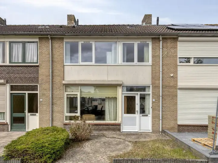 Tussenwoning te koop: Moreelsestraat 4, Nieuw Borgvliet Bergen Op Zoom
