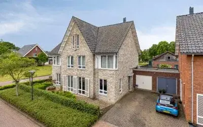 Tussenwoning te koop: Morijnenhof 3, Schaijk Schaijk