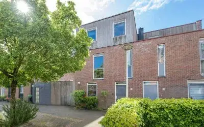 Terraced house for sale: Morleystraat 18, Holtenbroek III Zwolle