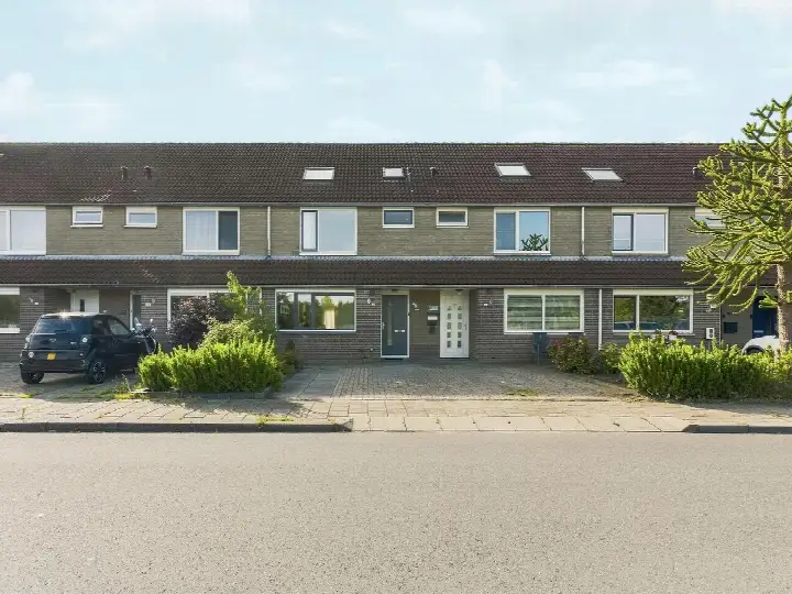 Terraced house for sale: Mosweg 39, Kruidenwijk Noordoost Almere