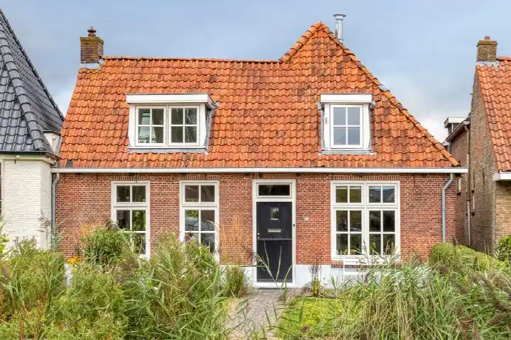 Vrijstaande woning te koop: Mounestrjitte 10, Easterwierrum Easterwierrum