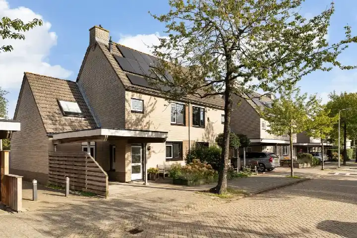 Hoekwoning te koop: Moutmolen 13, Beerendrecht Alphen Aan Den Rijn