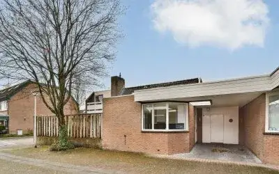 Twee-onder-één-kap te koop: Mozartlaan 16, Rhoon-Centrum Rhoon