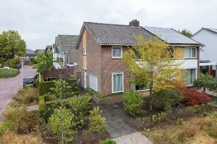 Semi-detached for sale: Mozartstraat 17, Oosteres Groenlo