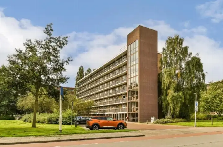 Appartement te koop: Mr. G. Groen van Prinstererlaan 199, Stadshart Amstelveen