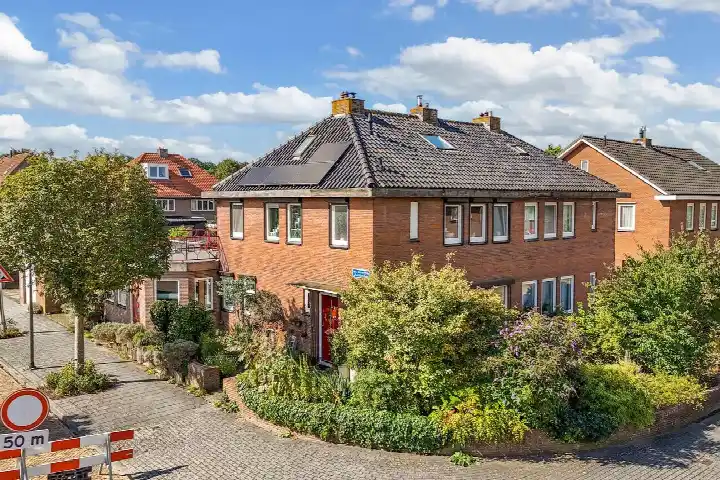 Twee-onder-één-kap te koop: Mr. Hillebrand Tuttelstraat 1, Torenlanden Steenwijk