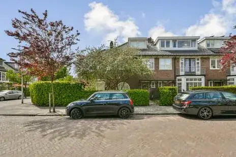 Terraced house for sale: Mr. Rendorplaan 15, Elsrijk West Amstelveen
