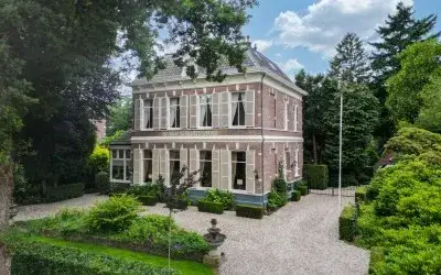 Detached house for sale: Mr. Van Hasseltlaan 27, De Parken Apeldoorn