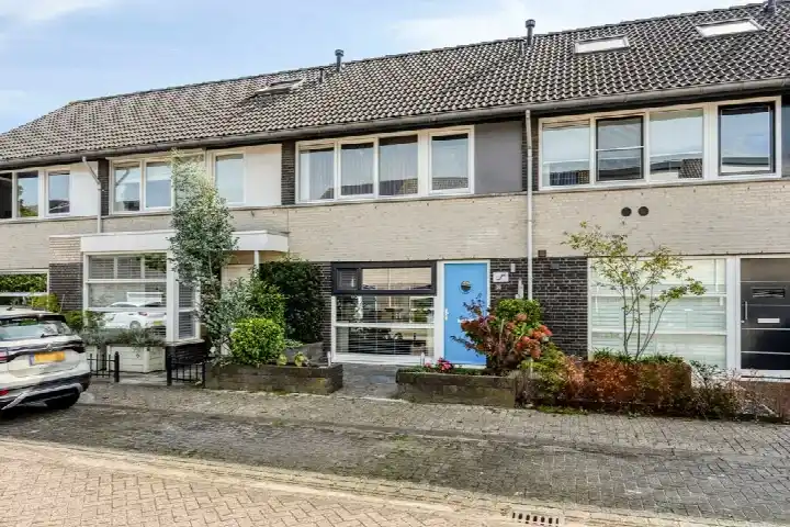 Tussenwoning te koop: Muggenbergstraat 36, Leeuwerik West Tilburg