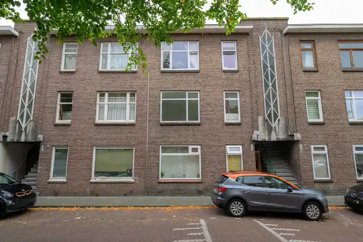 Appartement te koop: Naarderstraat 97, Rustenburg 'S-Gravenhage