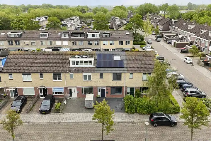 Tussenwoning te koop: Nachtegaallaan 21, Vogelbuurt Anna Paulowna