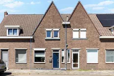 Tussenwoning te koop: Nachtegaalstraat 52, Kluis Geleen