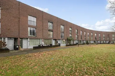 Tussenwoning te koop: Nadezjda Mandelstamstraat 5, F-buurt Amsterdam