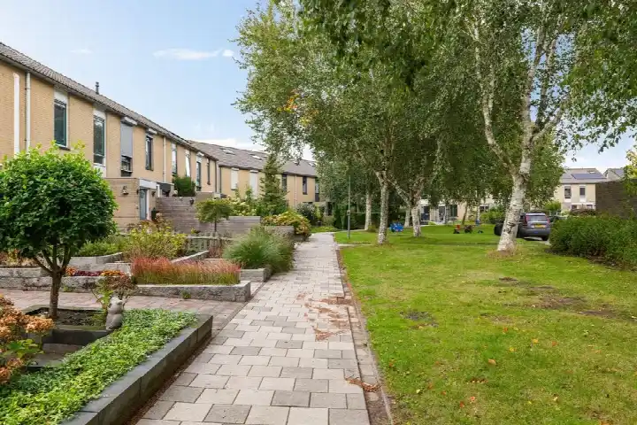 Terraced house for sale: Naoberdreef 53, De Dreven Assen