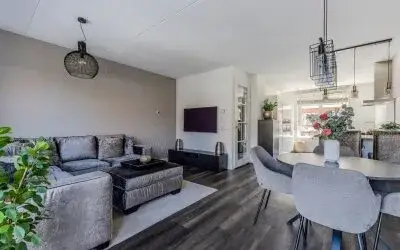 Corner house for sale: Narvastraat 22, Havenbuurt Zaandam