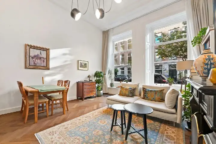 Appartement te koop: Nassau Dillenburgstraat 3, Nassaubuurt 'S-Gravenhage