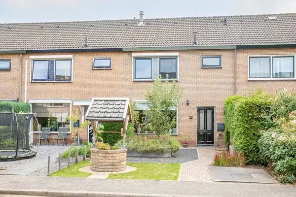 Terraced house for sale: Nassaulaan 20, Kesteren Kesteren
