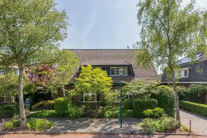 Semi-detached for sale: Nassaulaan 6, Oranje Nassau Oegstgeest