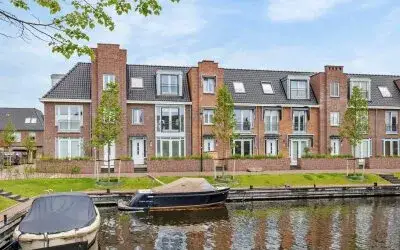 Tussenwoning te koop: Nautawerf 6, De Rietvink / Veursestraatweg Leidschendam