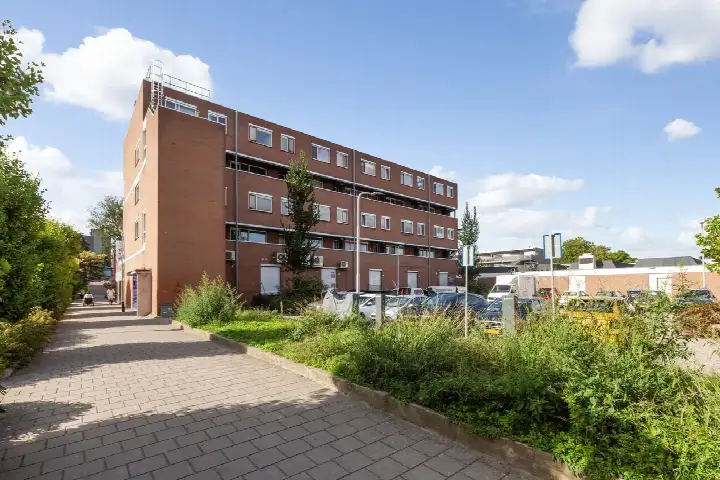 Apartment for sale: Nedersassen 2, Redersbuurt Alblasserdam