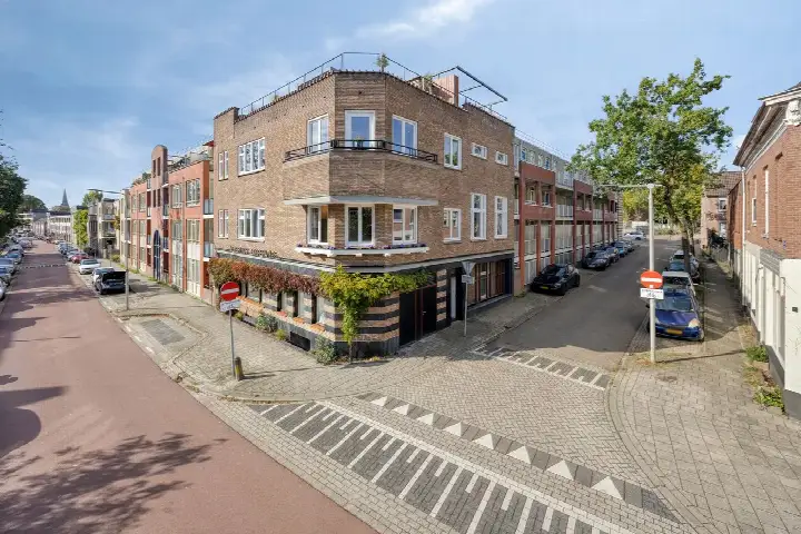 Apartment for sale: Neerlandstuinstraat 50, Klarendal-Zuid Arnhem