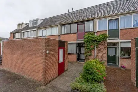 Tussenwoning te koop: Neptunus 31, Rijnsoever-Midden Katwijk (Zh)