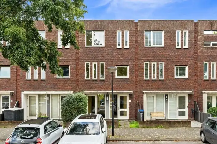 Terraced house for sale: New Yorksingel 49, Hoge Veld 'S-Gravenhage