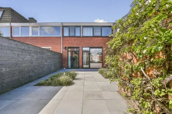 Tussenwoning te koop: Newtonstraat 11, Badhoevedorp Noordwest Badhoevedorp