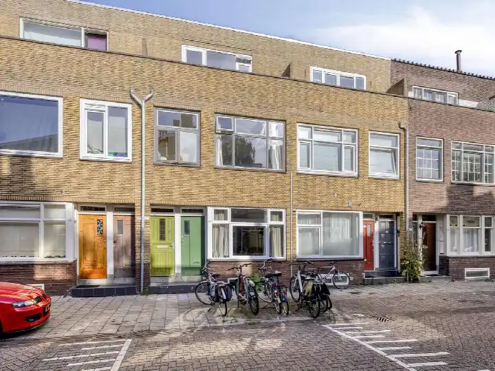 Apartment for sale: Newtonstraat 42A, Newtonbuurt Schiedam