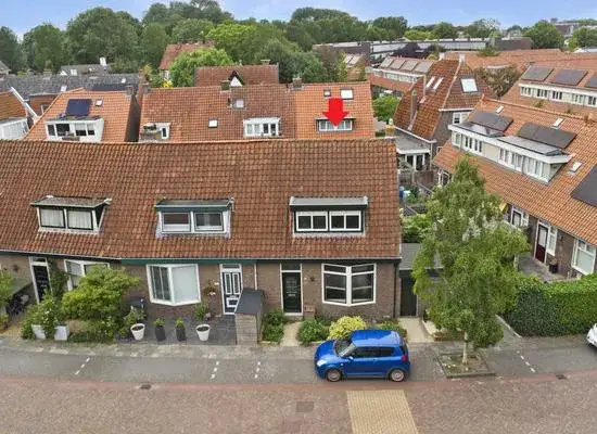 Hoekwoning te koop: Nicolaas Baurstraat 6, De Spiker en het industrieterrein Hermes Harlingen
