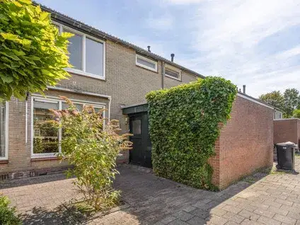 Tussenwoning te koop: Nicolaas Beetslaan 44, De Thij Oldenzaal