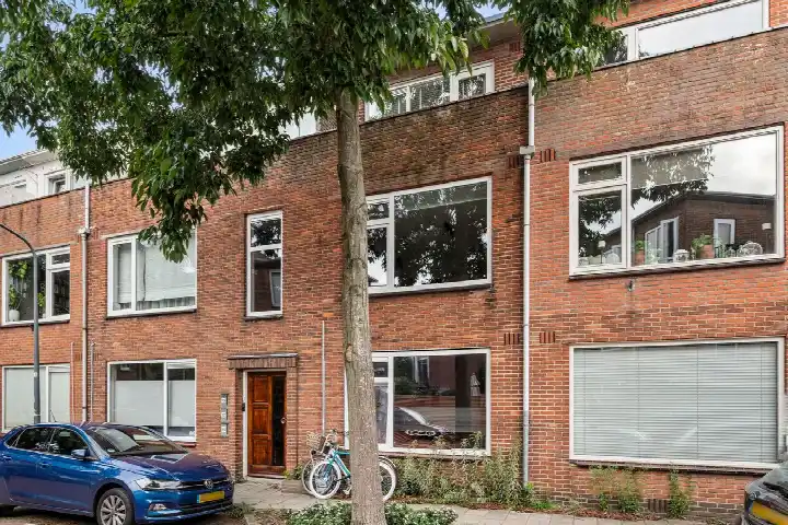 Apartment for sale: Nicolaas Beetsstraat 19, Potgieterbuurt Haarlem