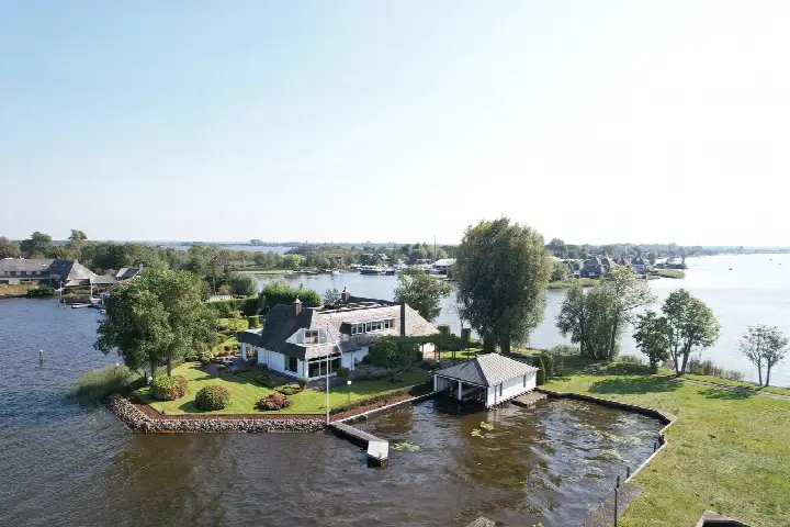 Vrijstaande woning te koop: Nieuw-Loosdrechtsedijk 306, Nieuw-Loosdrechtsedijk Loosdrecht
