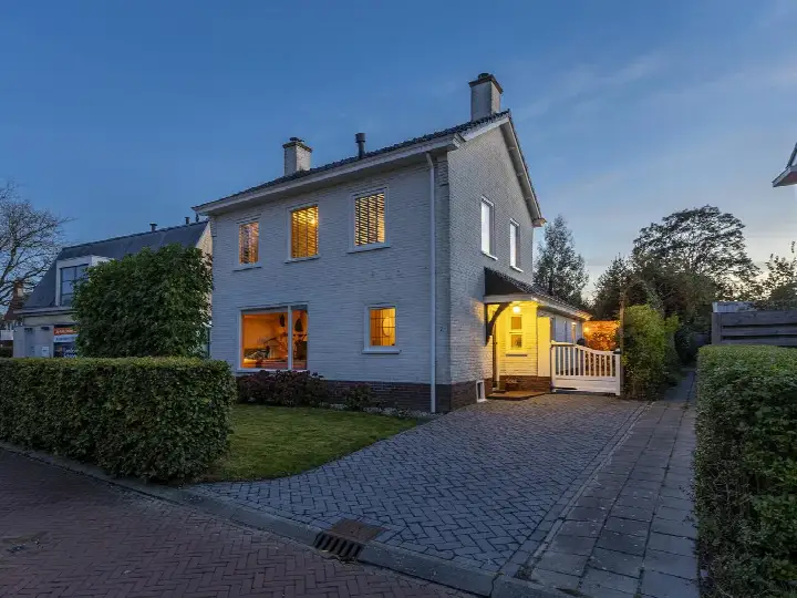 Vrijstaande woning te koop: Nieuwe Akkers 2A, Paterswolde Paterswolde