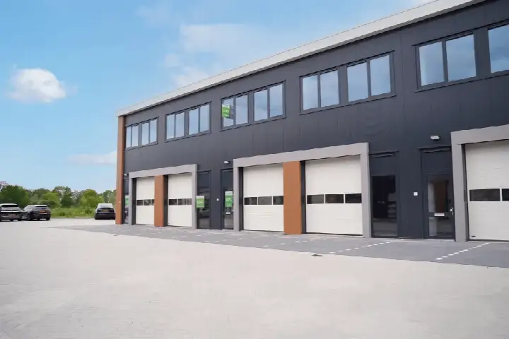 Tussenwoning te koop: Nieuwe Bredase Baan 10F, Krogten Breda