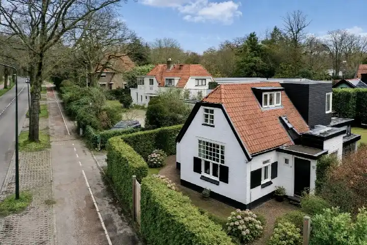 Detached house for sale: Nieuwe Bussummerweg 155, IJzeren veld Huizen