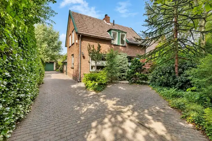 Vrijstaande woning te koop: Nieuwe Kerkstraat 36, Nijkerkerveen-Noord Nijkerkerveen