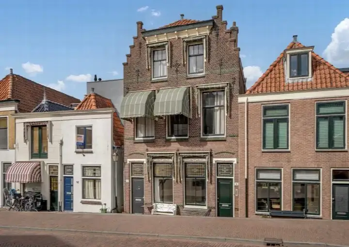 Appartement te koop: Nieuwe Langendijk 104, Centrum-Oost Delft