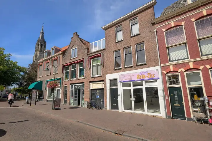 Apartment for sale: Nieuwe Langendijk 4, Centrum-Oost Delft