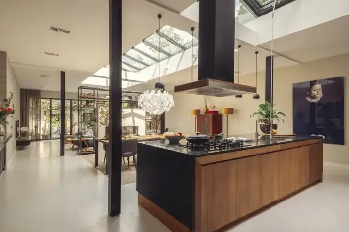 Appartement te koop: Nieuwe Looiersstraat 17, Weteringbuurt Amsterdam