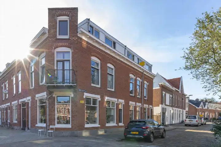 Appartement te koop: Nieuwe Maasstraat 30, Sandersbuurt Schiedam