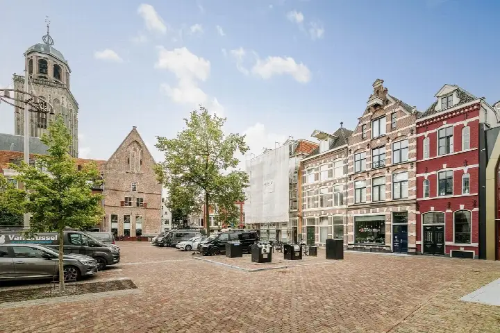 Tussenwoning te koop: Nieuwe Markt 8, Centrum Deventer