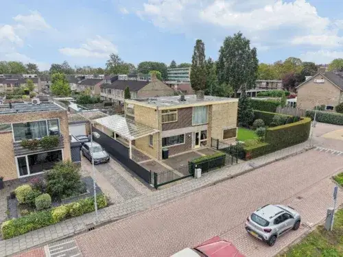 Vrijstaande woning te koop: Nieuwe Tielseweg 137, Wadenoijenlaan e.o. Tiel