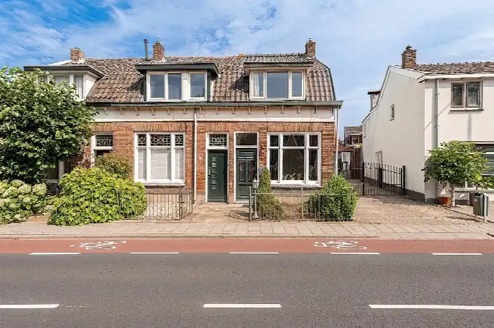 Hoekwoning te koop: Nieuwe Tielseweg 42, Sterrebos Tiel