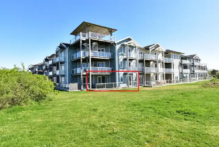 Vrijstaande woning te koop: Nieuwe Zeedijk 1-626, Heliushaven Hellevoetsluis