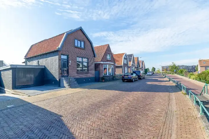 Vrijstaande woning te koop: Nieuwedijk 67, Lemmer-Kom Lemmer
