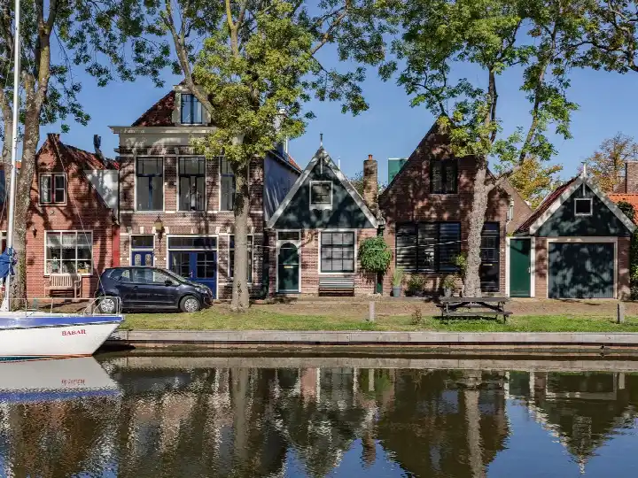 Terraced house for sale: Nieuwehaven 29, Edam-Oude kom Edam